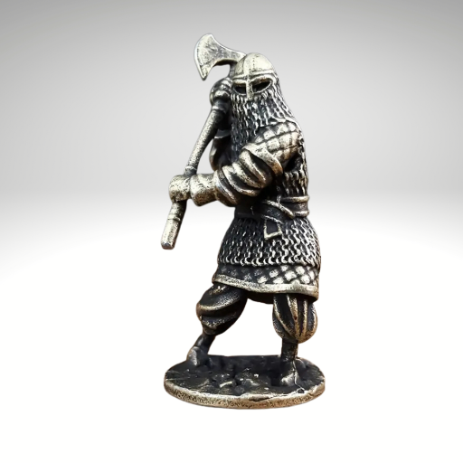 Baltalı Viking Savaşçı Figürü